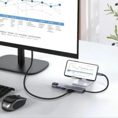 E2M ZR38 TYPE-C 8 PORTLU ÇOKLAYICI ADAPTÖR