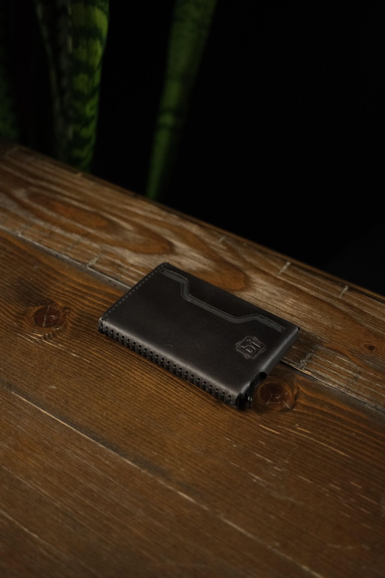 BİDERİ OLYMPOS HAKİKİ DERİ MAGSAFE MEKANİZMALI KARTLIK ANTRASİT