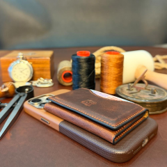 BİDERİ CAESAR HAKİKİ DERİ MAGSAFE KARTLIK KAHVERENGİ